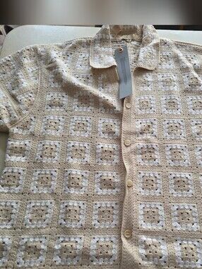 NWT UNISEX SZ MED SANDSTONE granny-square Cream White Button-Front Cardigan